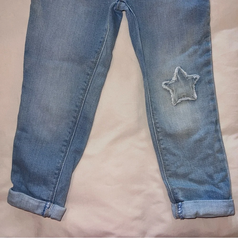 Old Navy Girl’s Light Blue Boyfriend Jeans with‎ Star Detail Size 4T